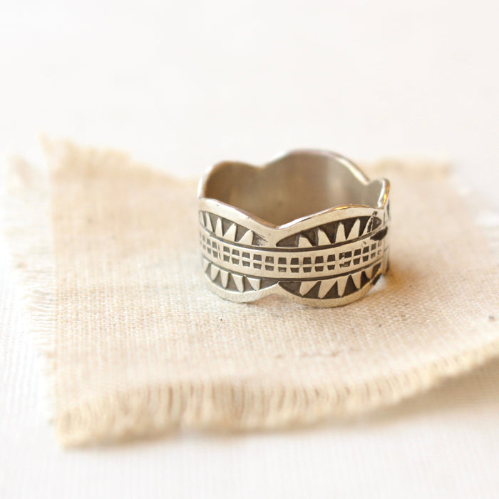 Stamped Scalloped Industrial Pattern Silver Band Ring