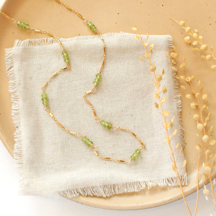 Peridot Gold Bar Chain Necklace