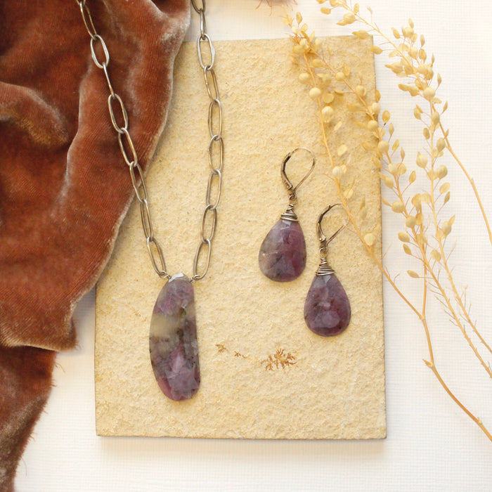 Sapphire & Handmade Chain Necklace