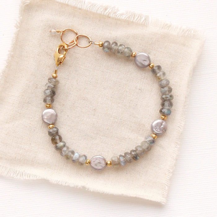 Gray Pearl & Labradorite Gold Bracelet