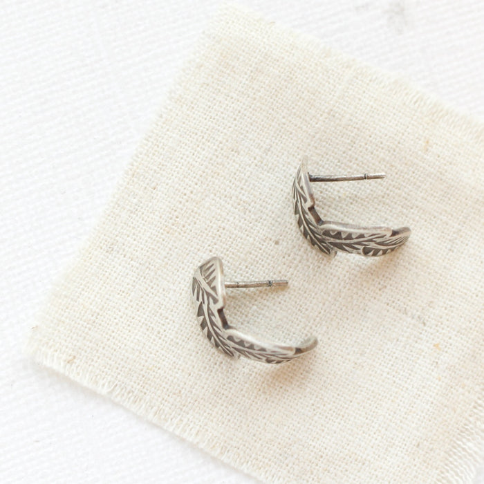 Leaf Garland Rounded Post Earrings