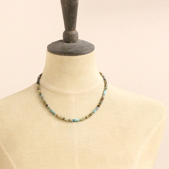 A mannequin wearing the beaded lana necklace