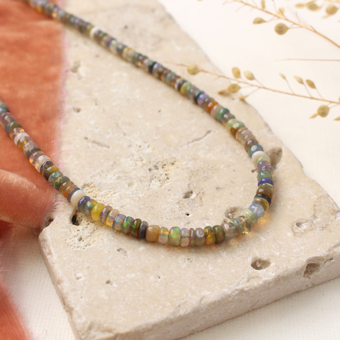 The close up view of the mixed opal necklace